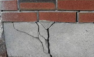 Concrete foundation with serious structural damage in Fresno, CA